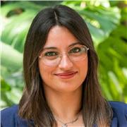 Docente di italiano per adulti laureata in lingue con anni di esperienza